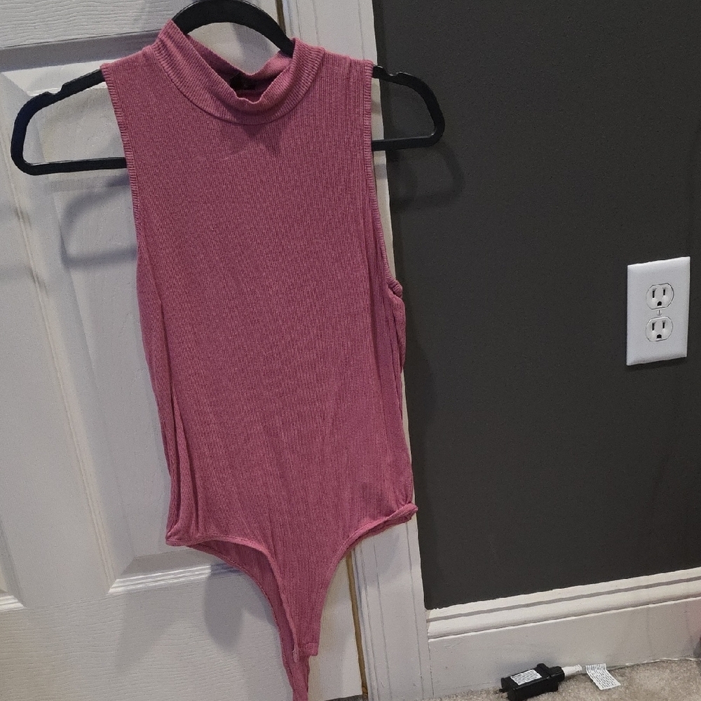 Sleeveless Pink Ribbed Bodysuit